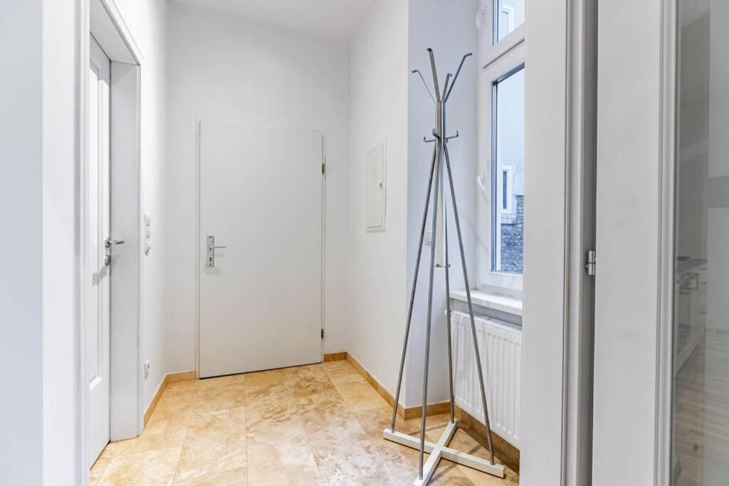 Modern Apartment Next To Subway Station Vienna Luaran gambar